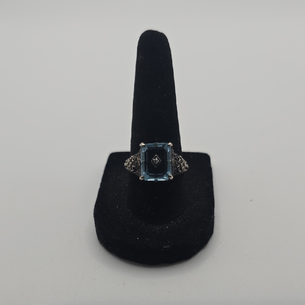 Vintage Sterling Silver Blue Topaz Gemstone Silver Ring
